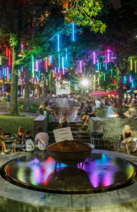 Spruce Street Harbor Park